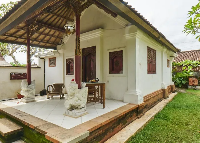 Rumah Paros & Gallery 3*