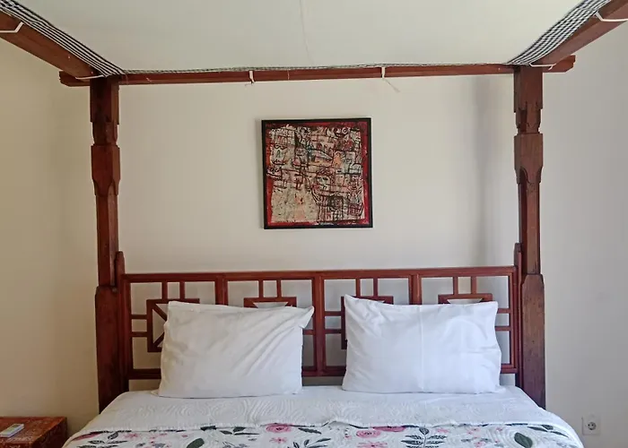 Rumah Paros & Gallery 3*